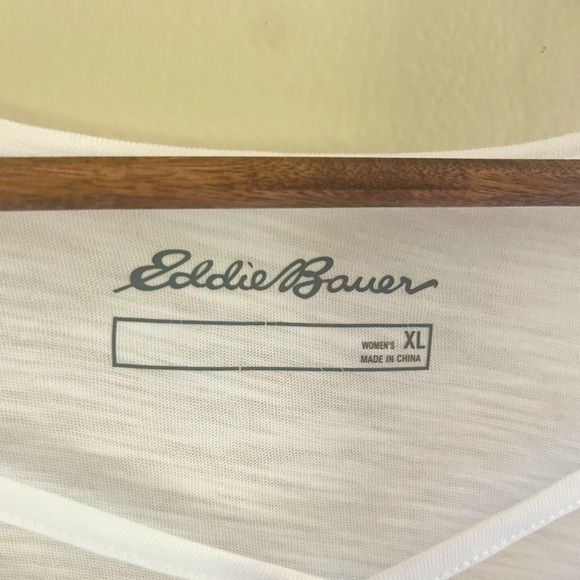 Eddie Bauer NWT cross top white summer tee - Picture 3 of 3